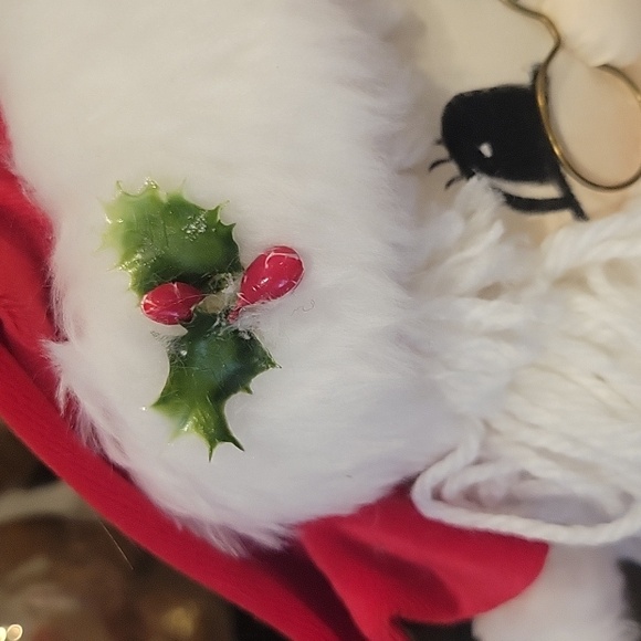 Vintage Mr and Mrs Claus Shelf Sitters - Picture 8 of 16